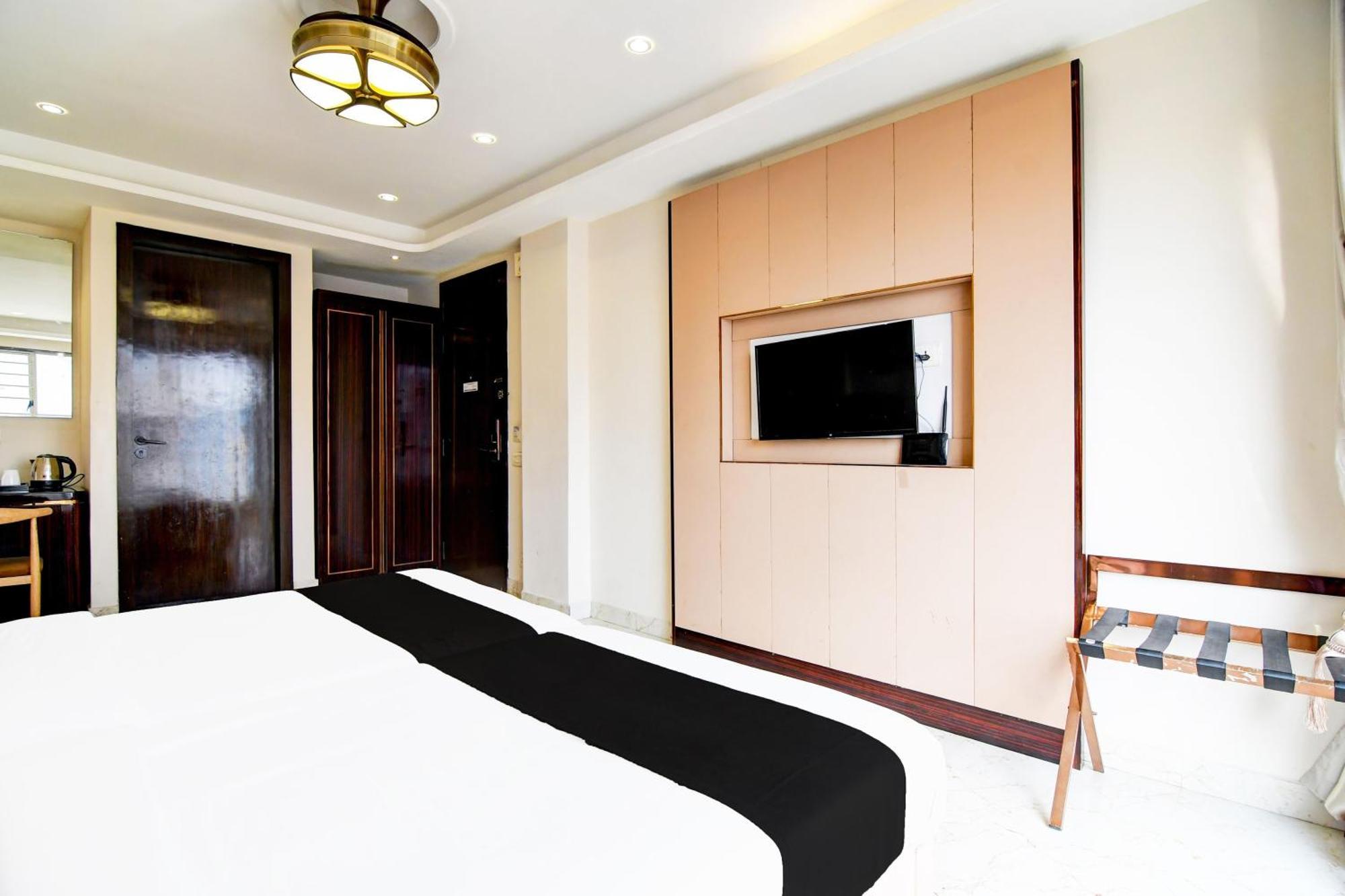 Super Townhouse New Town Formerly Krish Residency Calcutta Exterior foto