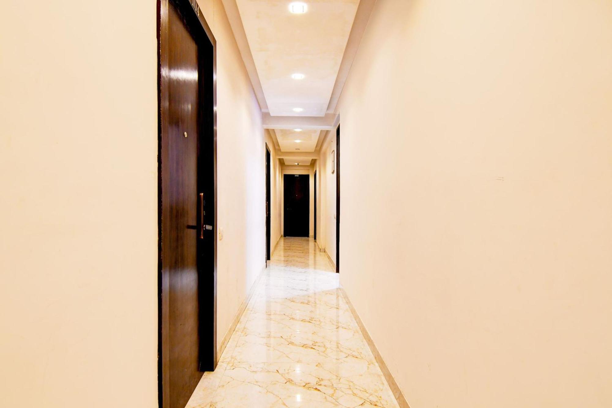 Super Townhouse New Town Formerly Krish Residency Calcutta Exterior foto